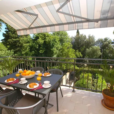 Buneta Apartament