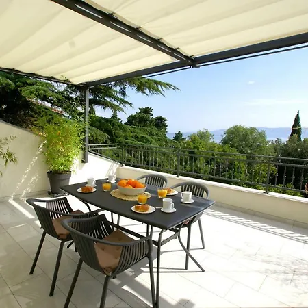 Apartament Buneta *